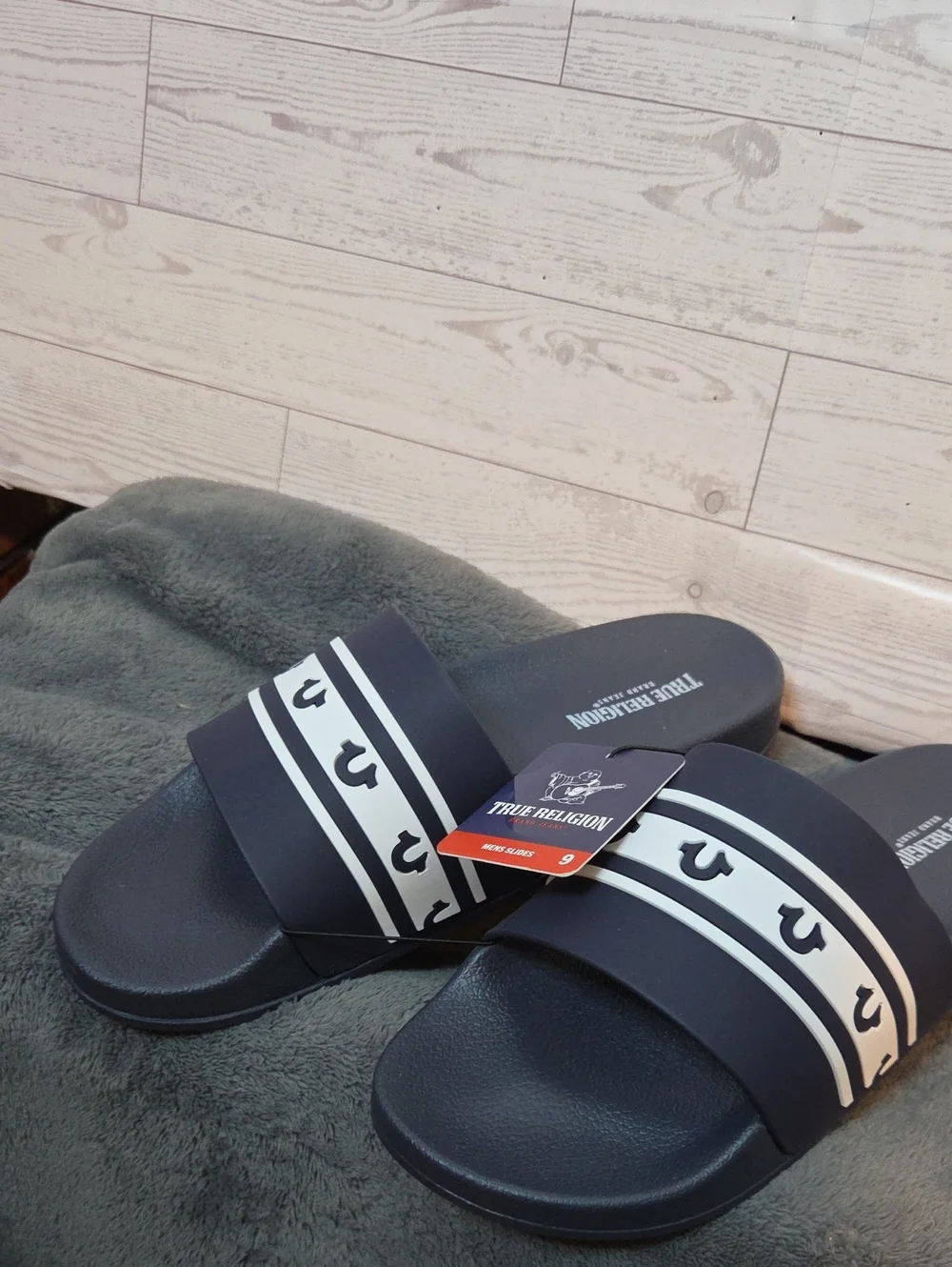 True Religion Navy Blue and White Men's Slide Sandals Sz 9
